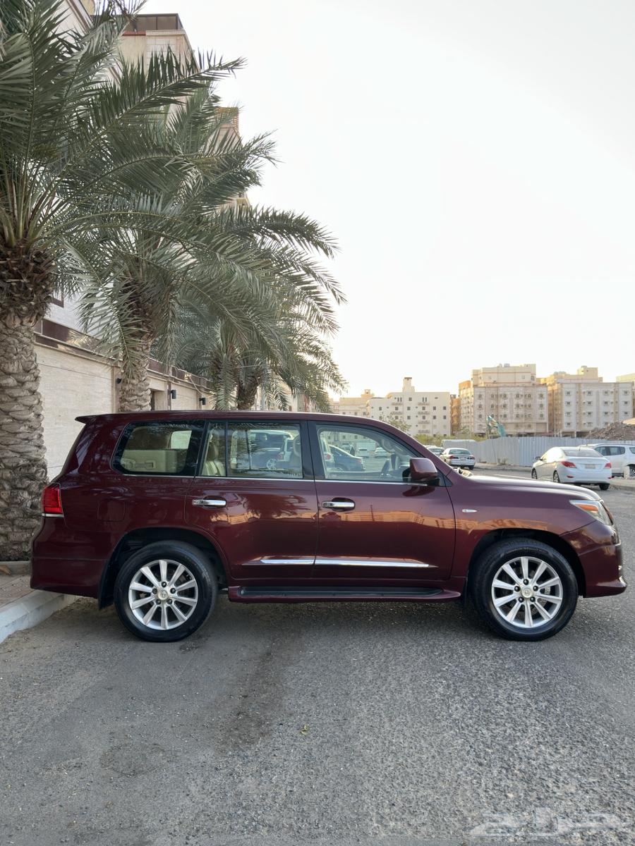 Lexus 2010 - LX570 Abdul Latif Jameel .64396337330178113