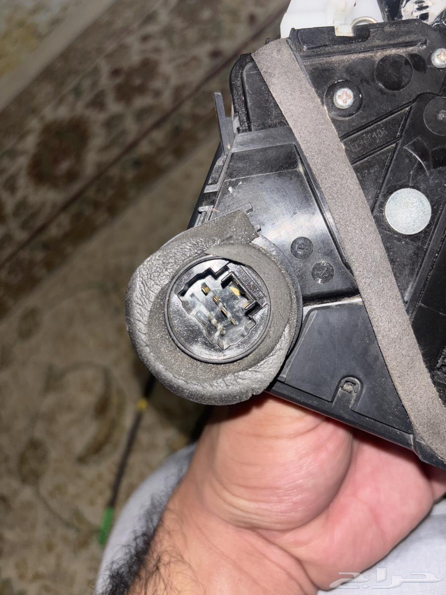 قطعة قفل باب يارس 202464390870609410112