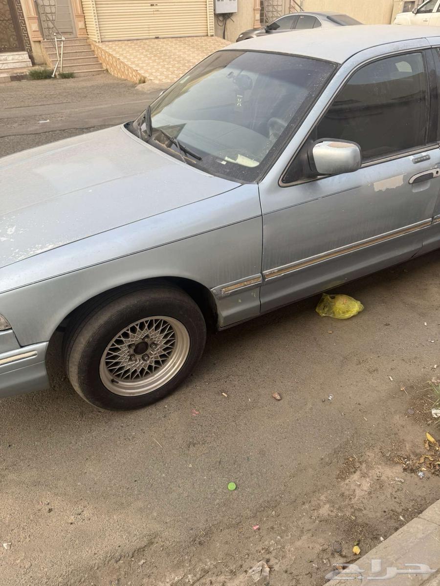 فورد فكتوريا للبيع64386655128835113