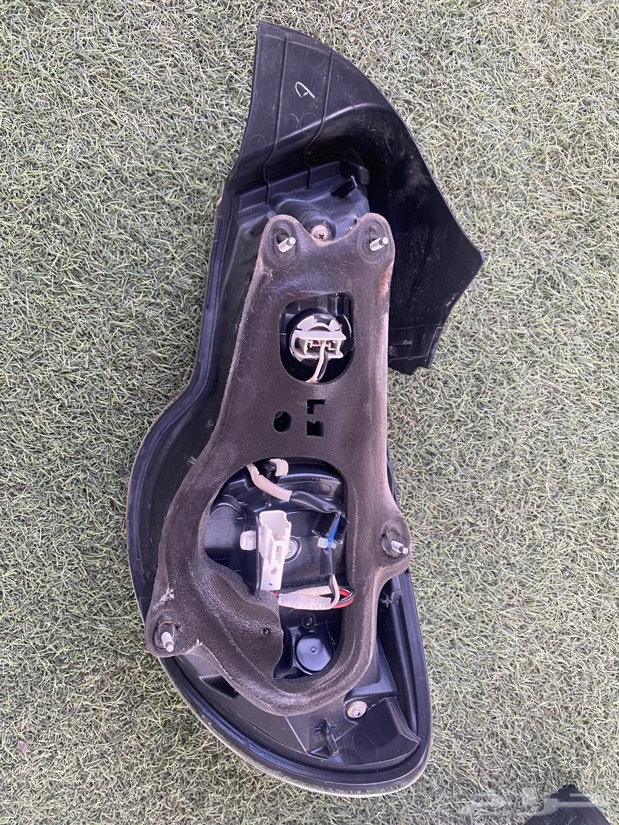 اسطب خلفي تيوتا 86 وكالة64390082160771113