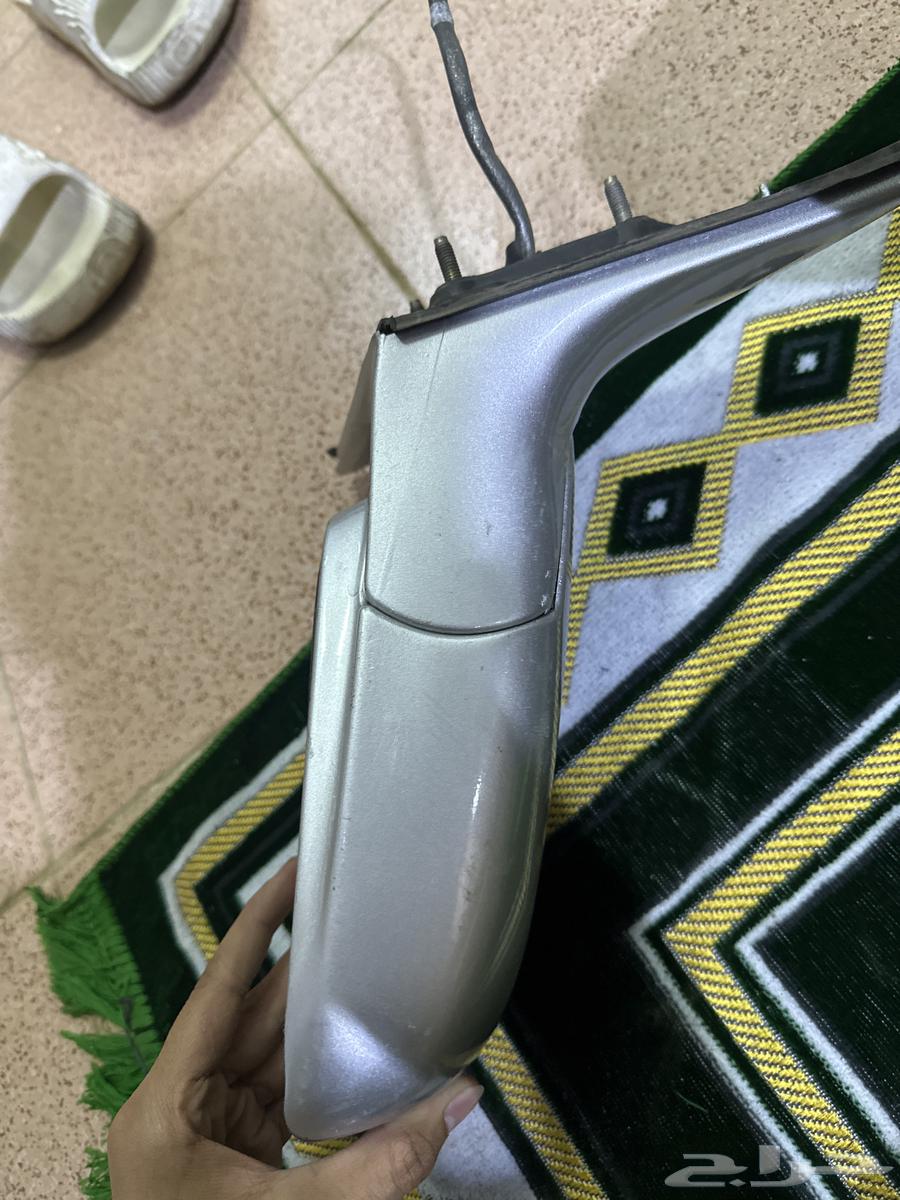 مرايه كامري 2003 لين 2006 اصلي وكاله64385817385474112