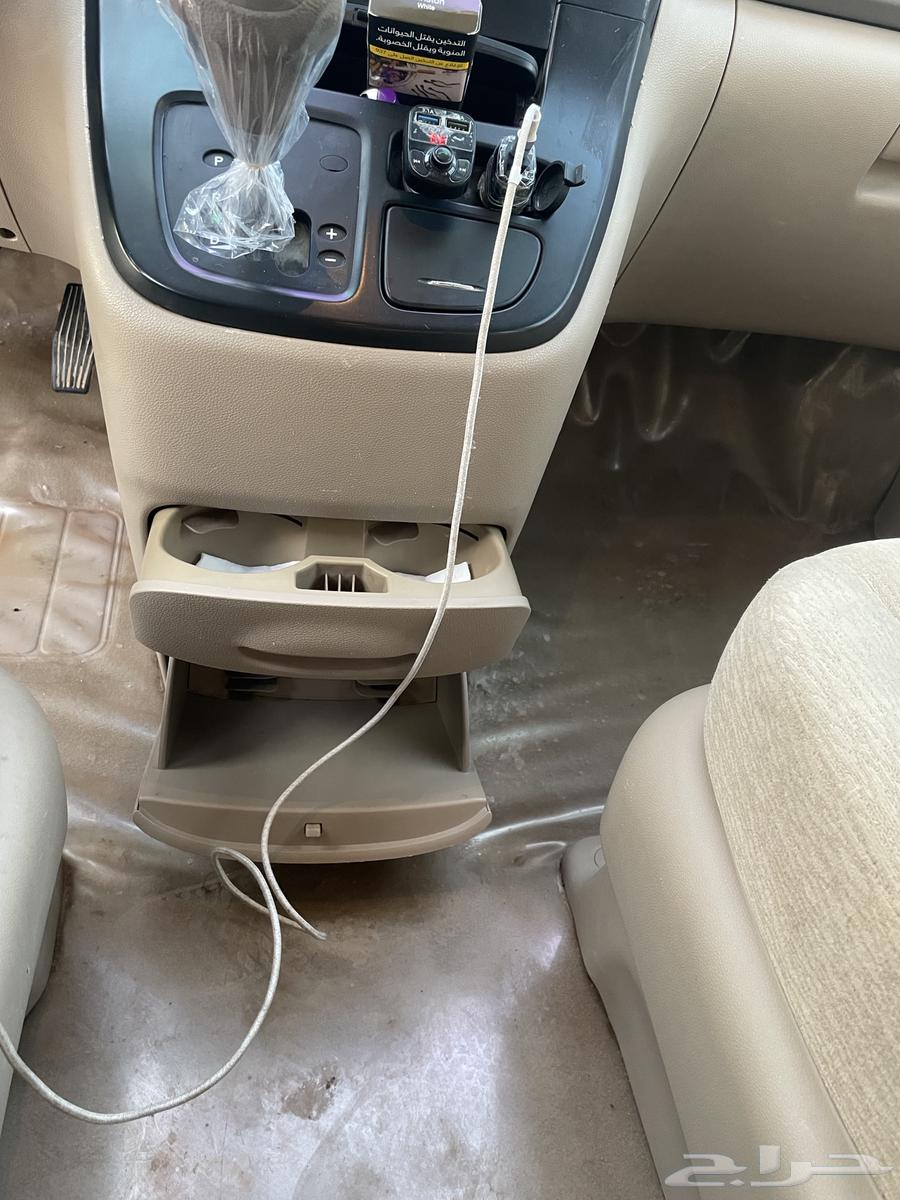 Kia Carnival 2007, clean, second owner, suitable for transporting students64389722978946114