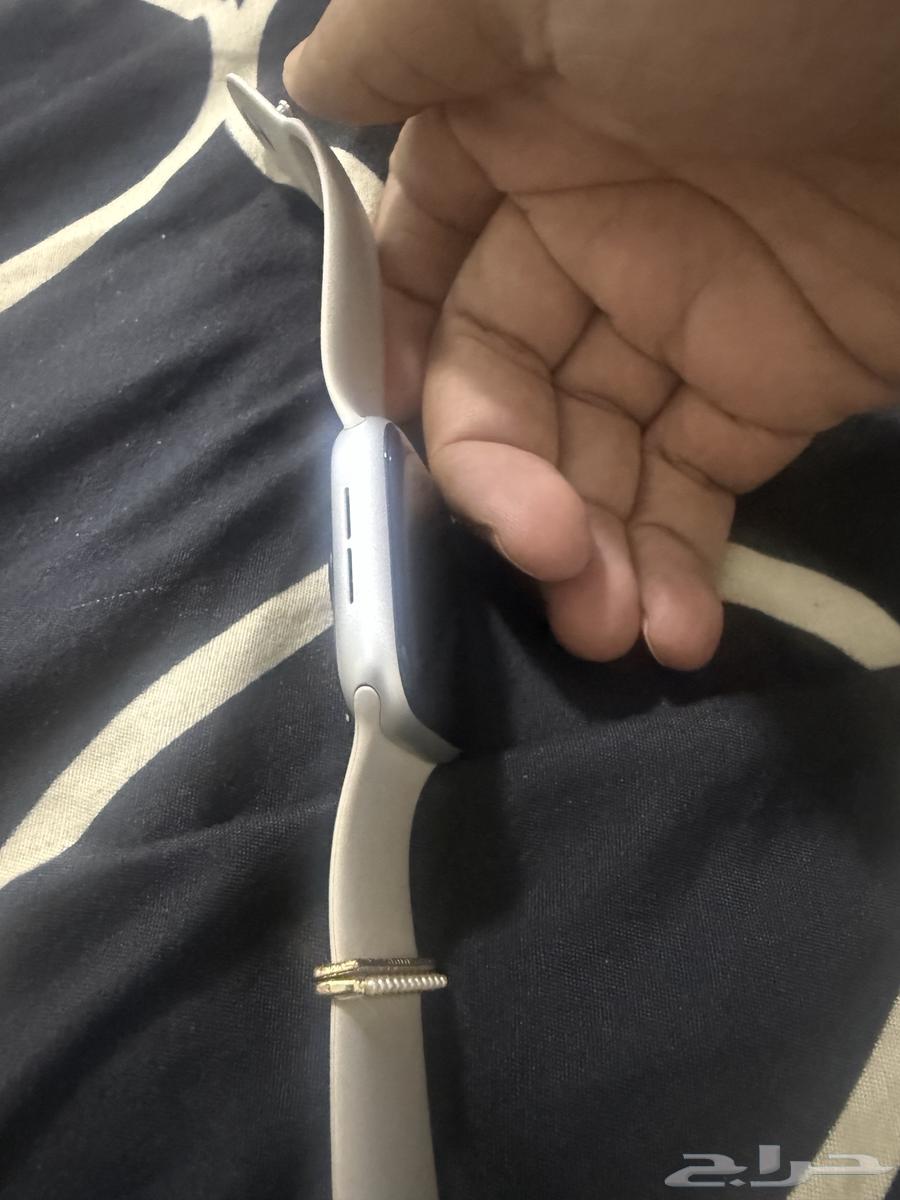 Apple Watch 7 SE in brand new condition without any scratches, size 4564196649814403111