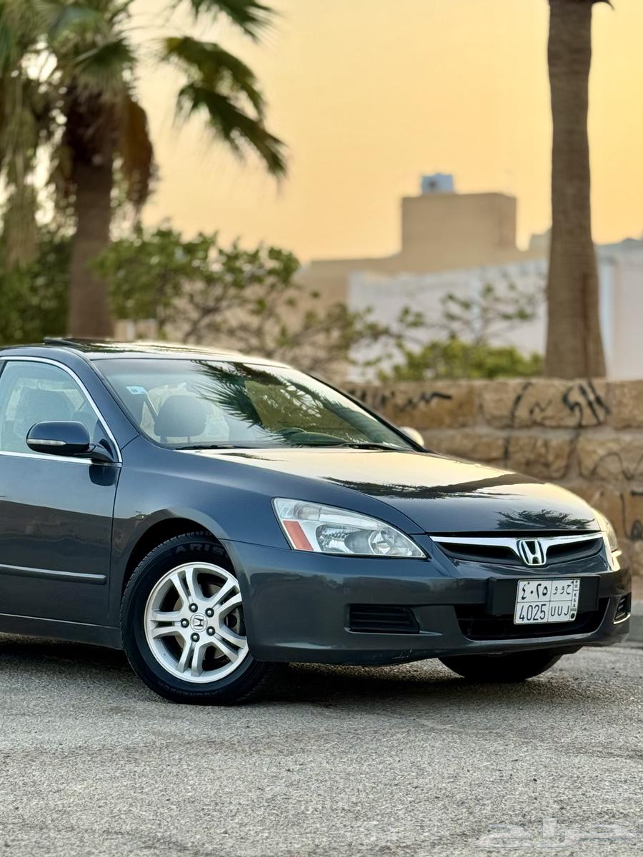 للبيع هوندا اكورد 2007 ((فل كامل)) ((تم البيع))64385775501827110