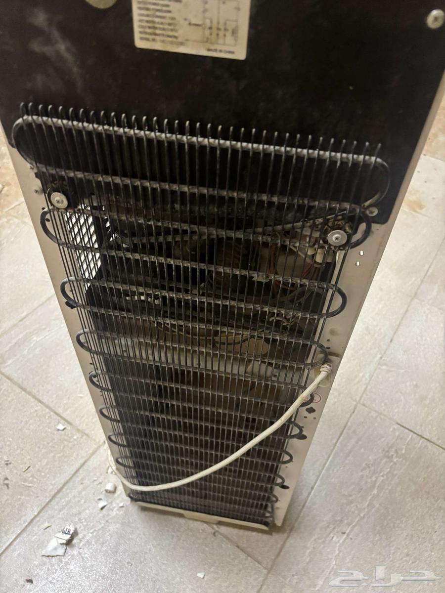للبيع براده مويه مستخدمه نظيف شغال بارد حار64175307599106112