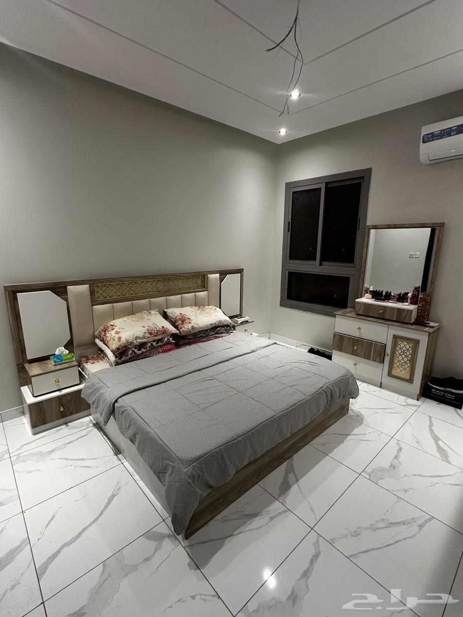 Fully furnished new apartment with very light use64199685615875114