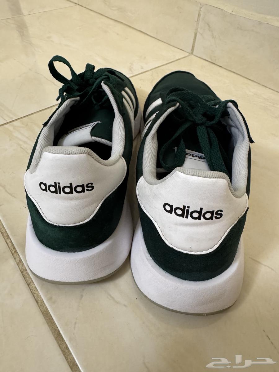 حذاء رياضي من اديداس64198589136642111