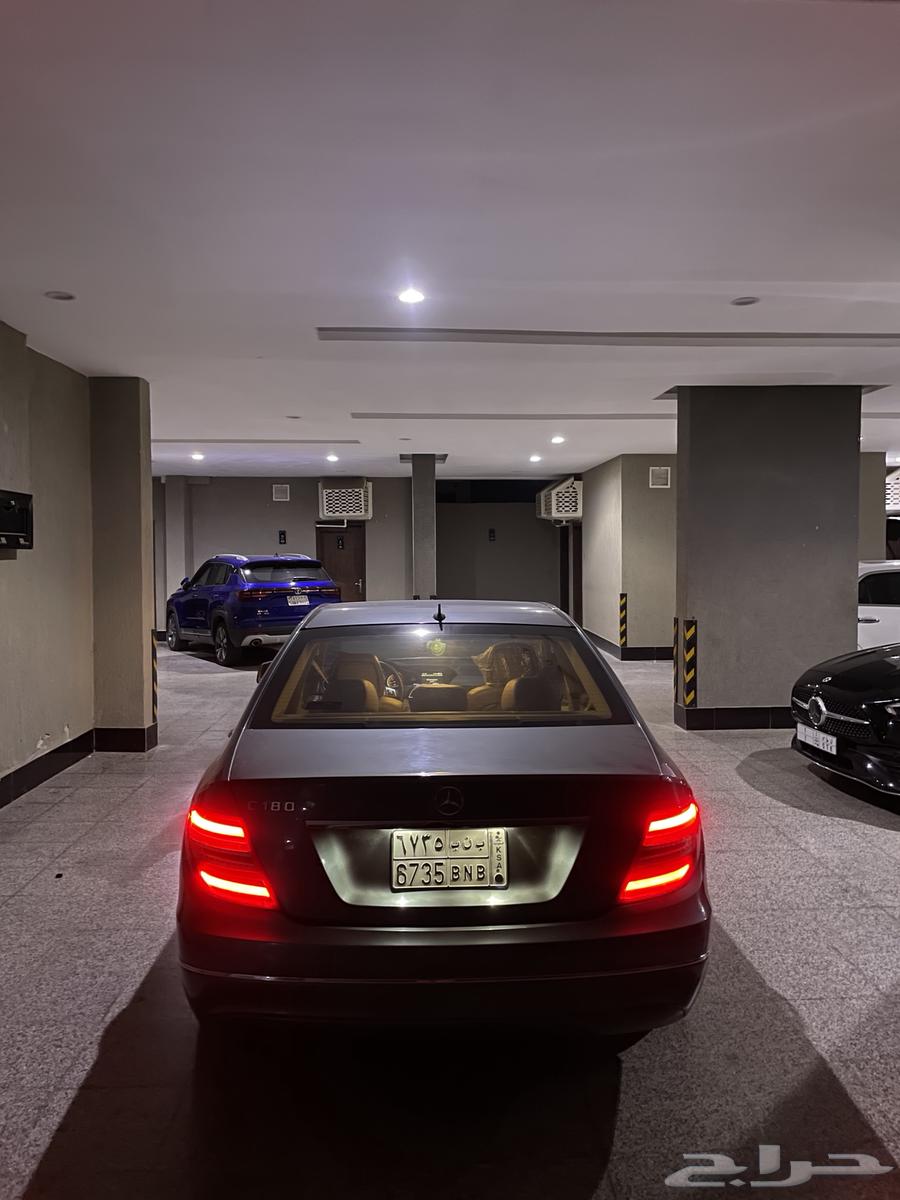 Mercedes 201264386543144065111