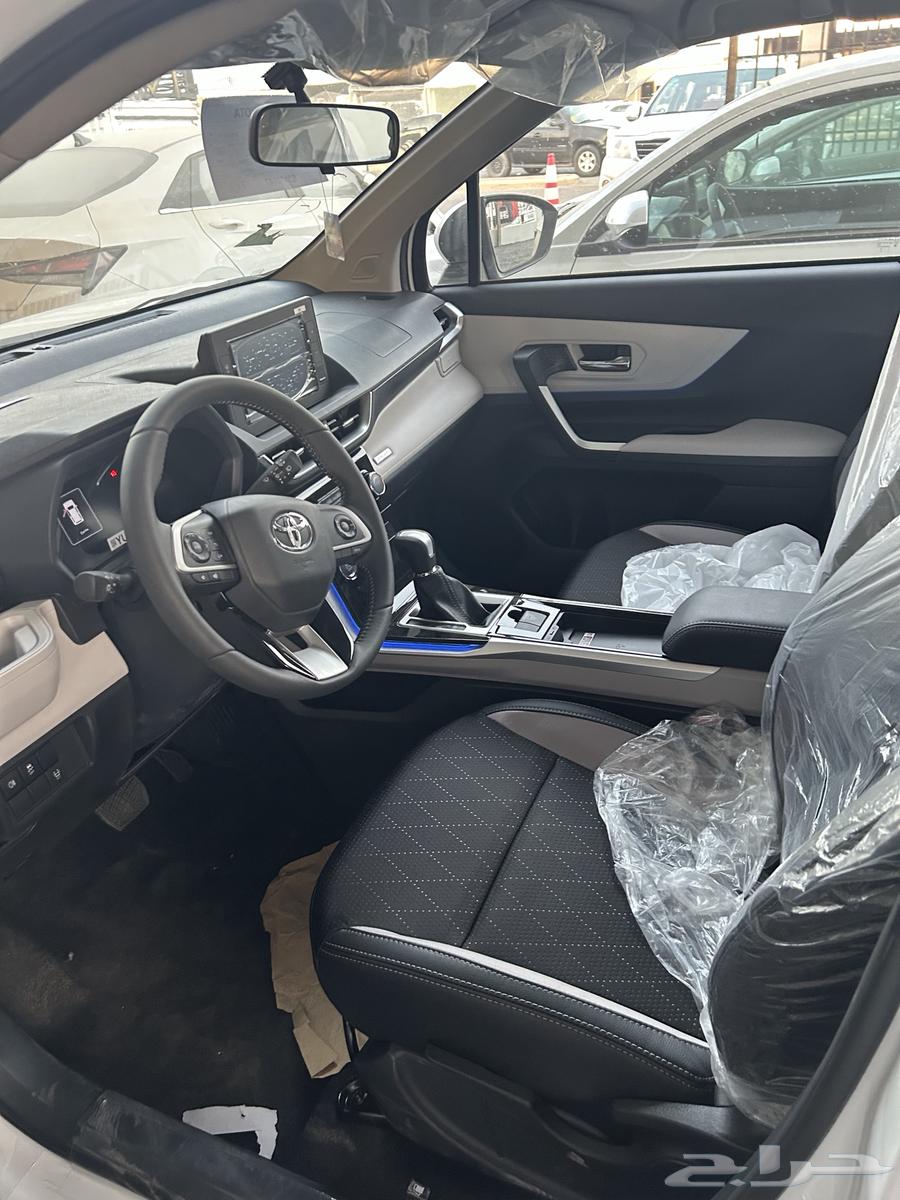 تويوتا فيلوز 2025 فل كامل64379267853443112