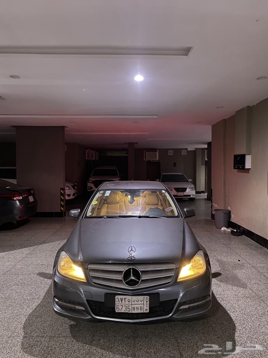 Mercedes 201264386543144065110