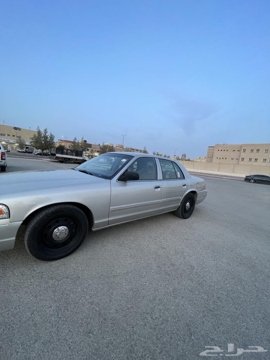 فورد فكتوريا 2009 ماشي 228 فقط مفحوص مجدد64394731360771113