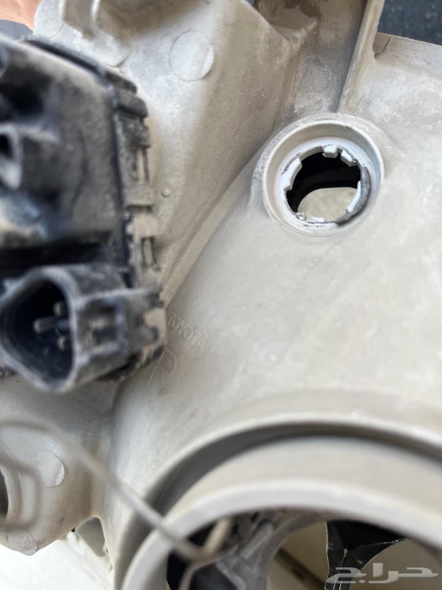 للبيع قطع جيب ربع بوليسي وكالة TOYOTA64387215523843111