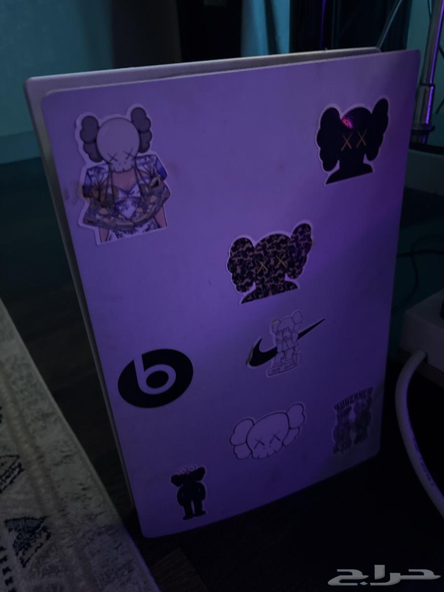 بلاي ستيشن 5 للبيع64198347263361110