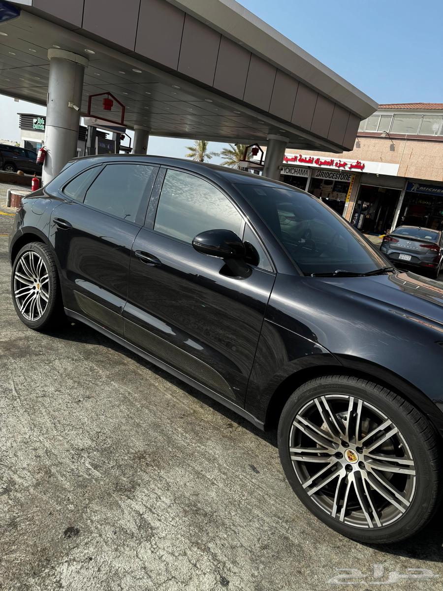 Porsche Macan 201664391229048065110