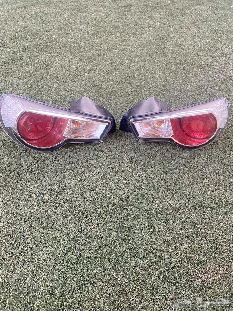 اسطب خلفي تيوتا 86 وكالة64390082160771114