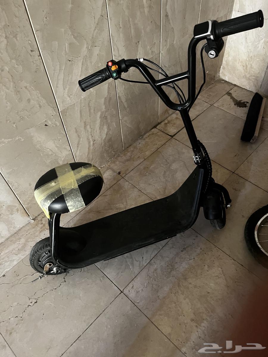 Scooter in excellent condition64183146864129112