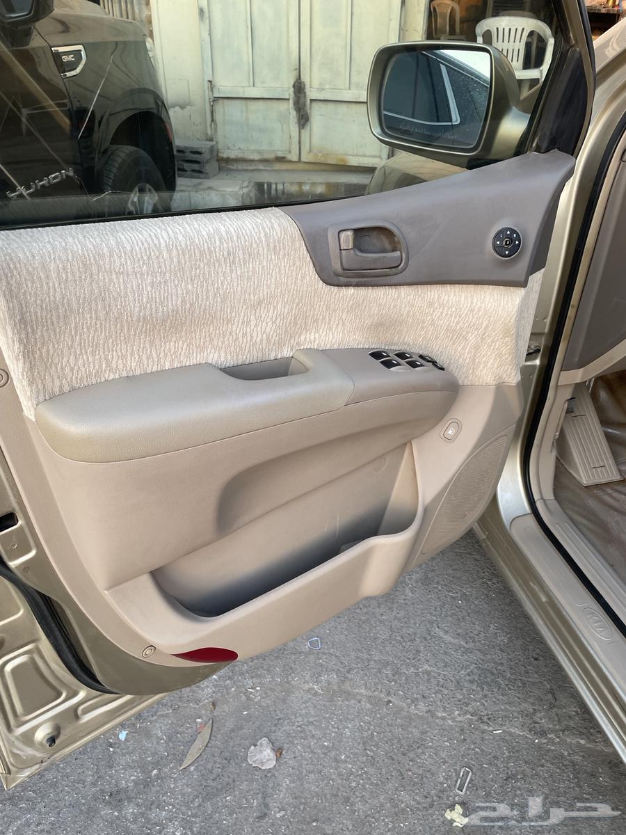 Kia Carnival 2007, clean, second owner, suitable for transporting students64389722978946112