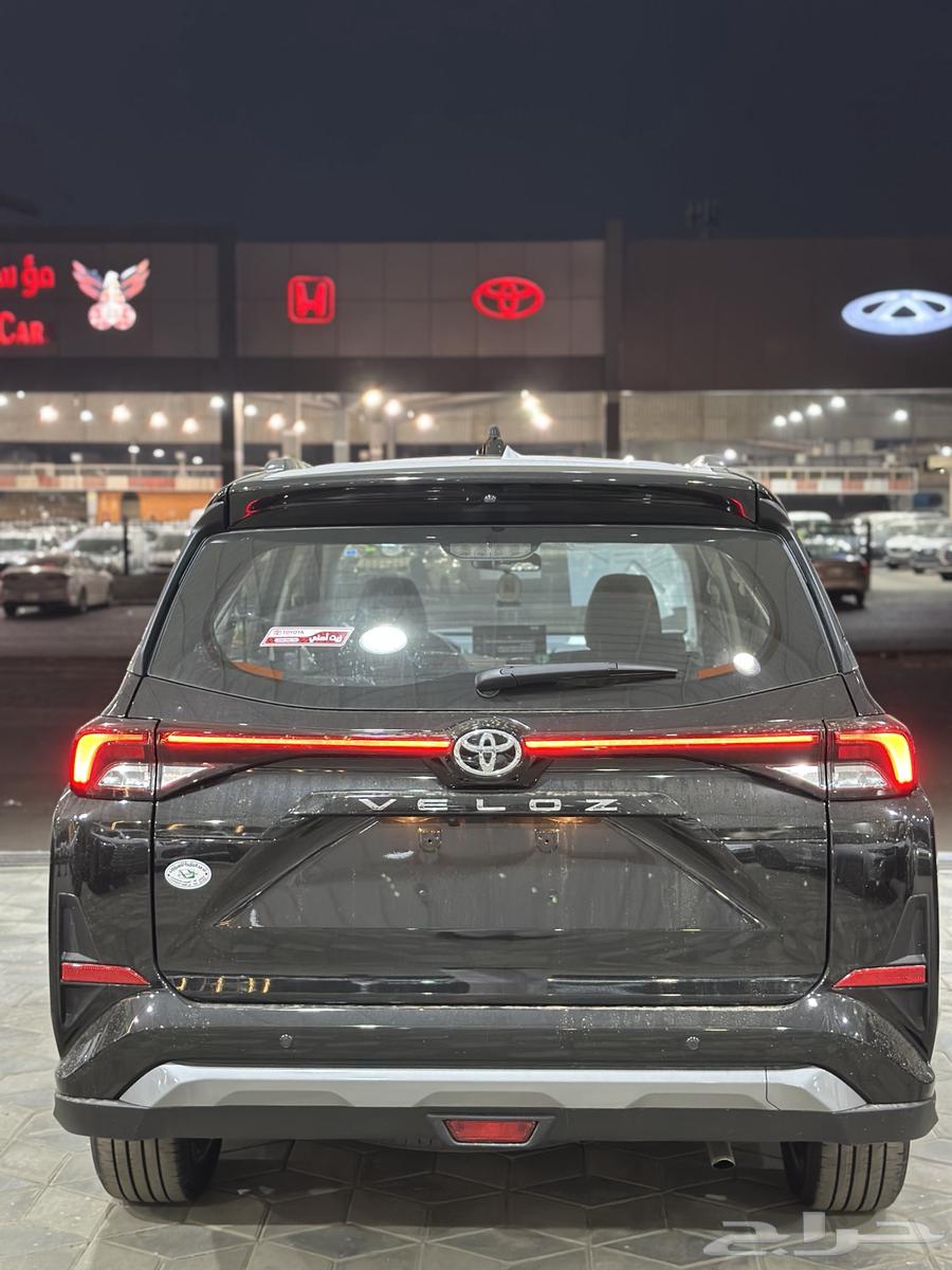 تويوتا فيلوز GLX بنزين الوان اسود موديل 202564388120849667113