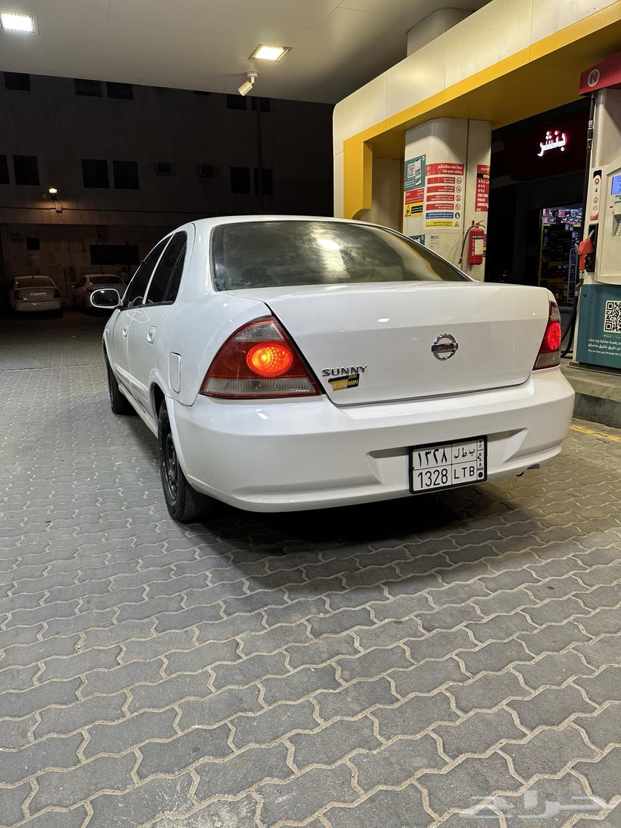 سيارة نيسان صني 2011 قير مكينة مكيف البدي صدمات ورشوش تجميل64395310382849110