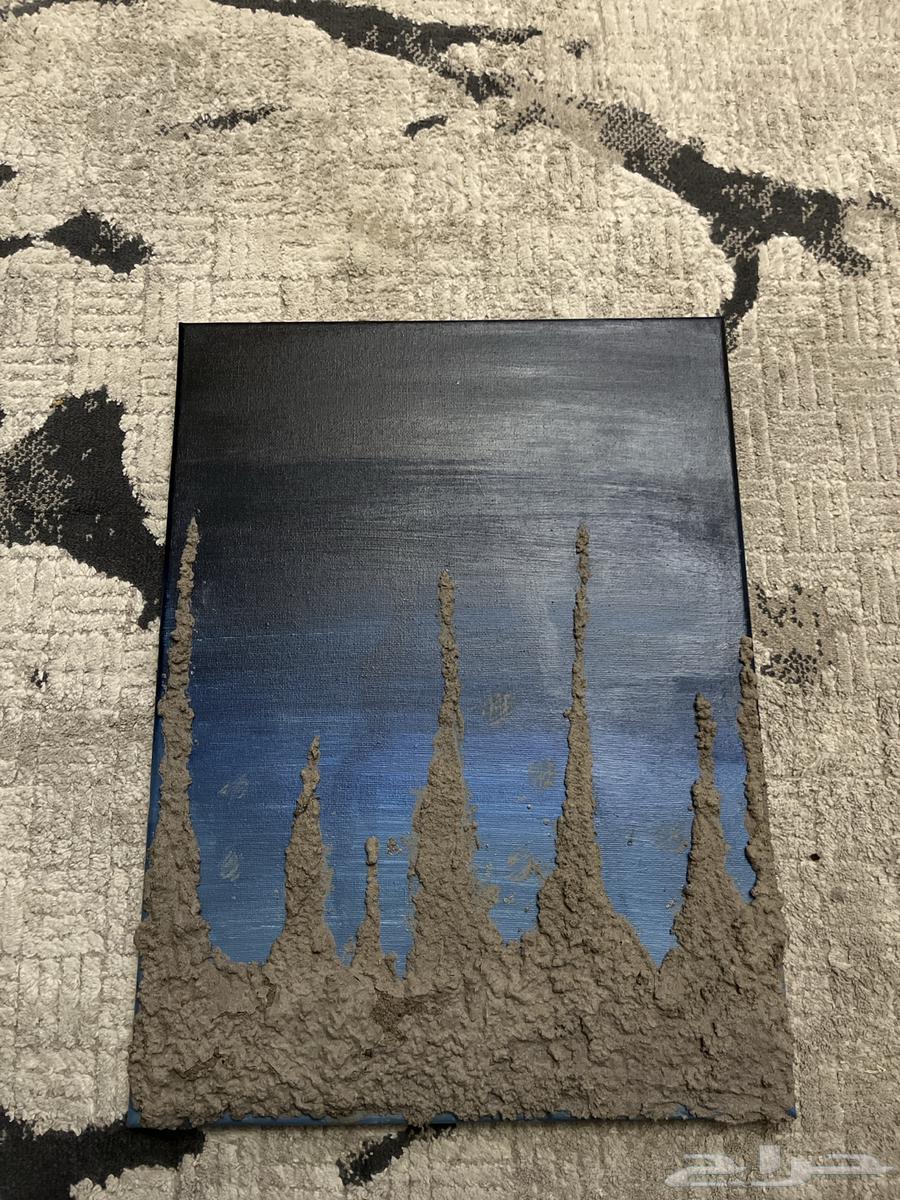 A distinctive painting on a 20x40 canvas64389391953666110