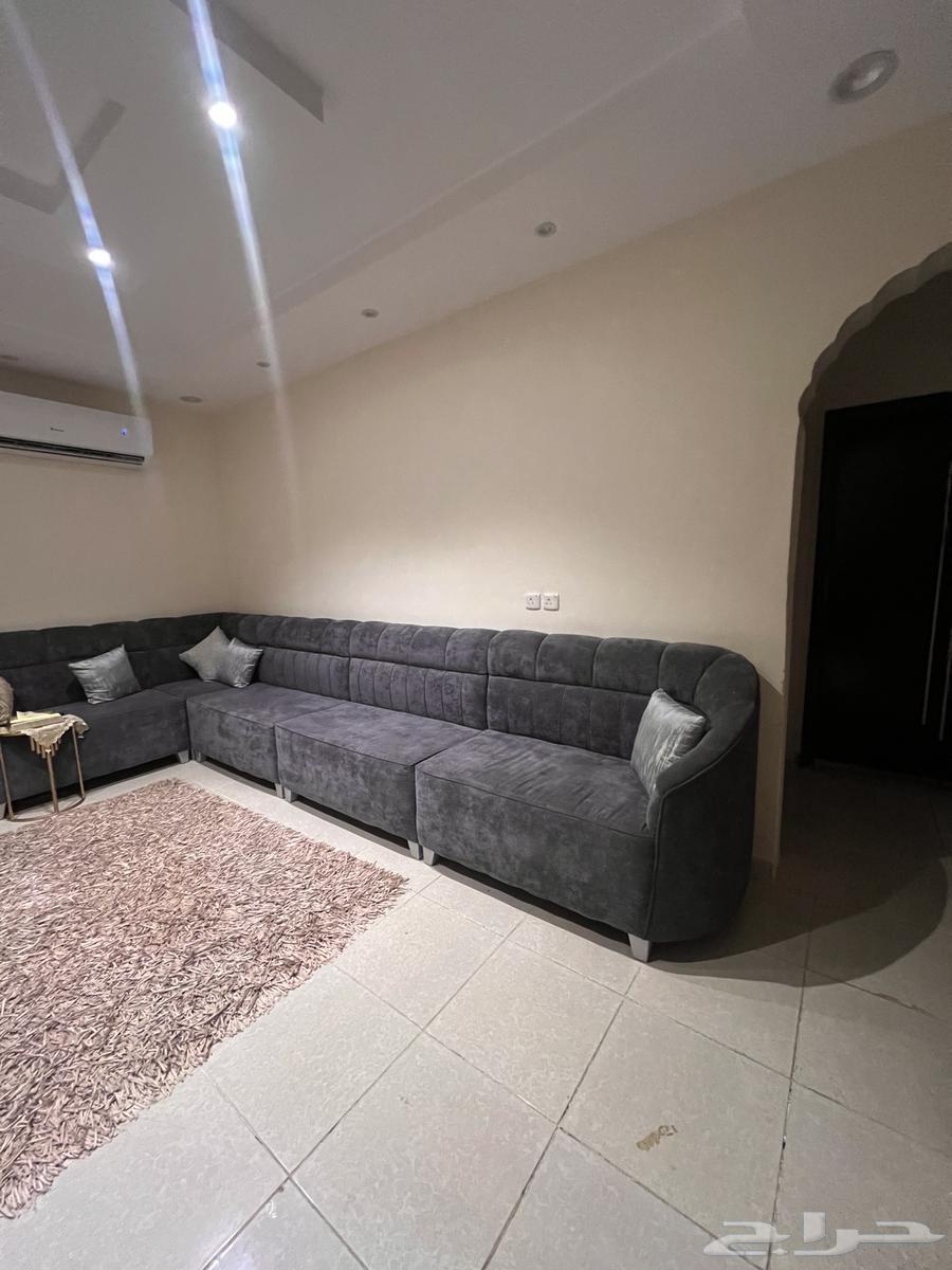 كنب استخدام سنة جديد ونظيف خمسة امتار64199672204801111