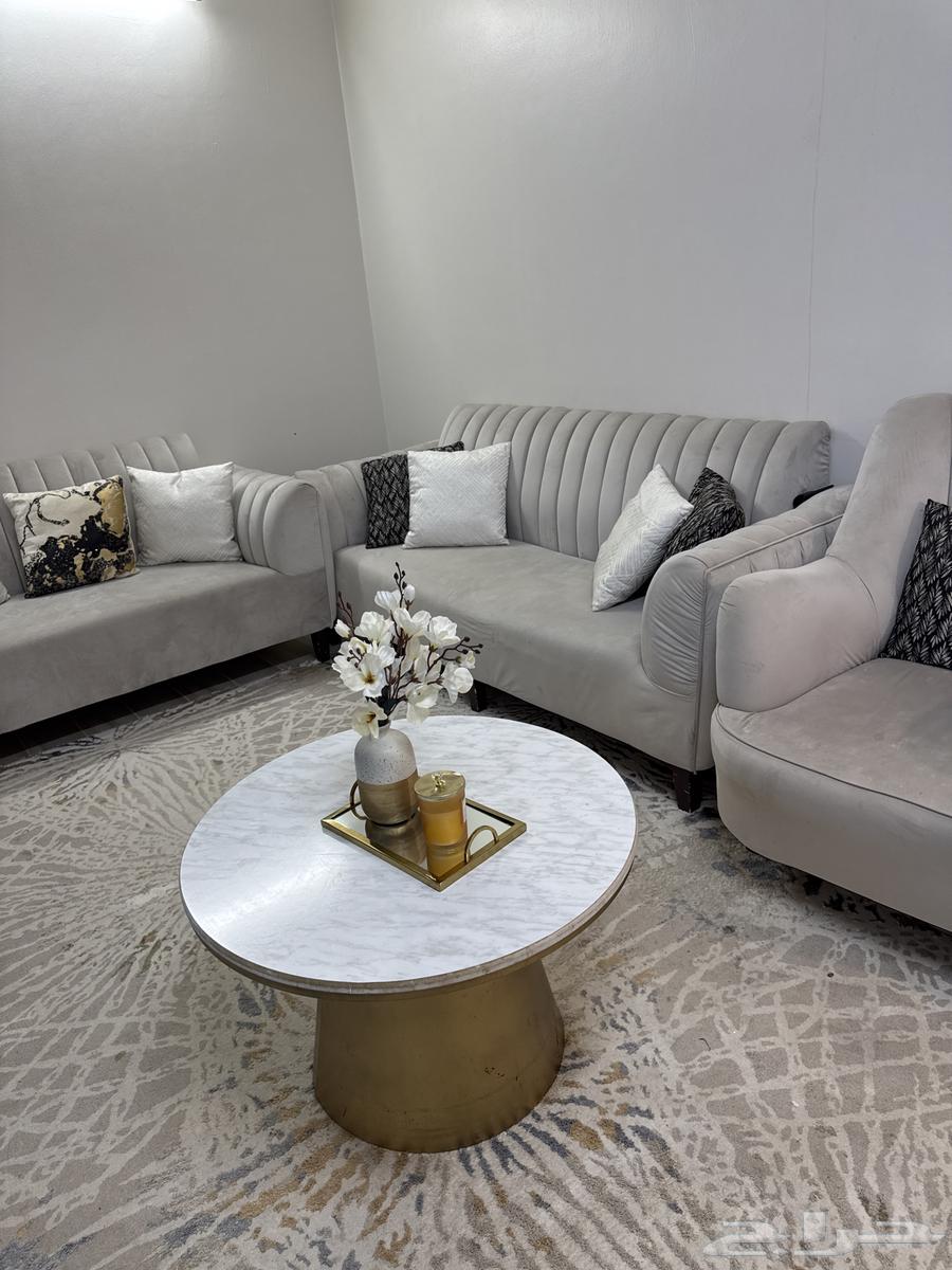 صاله كامله للبيع64199907864450110