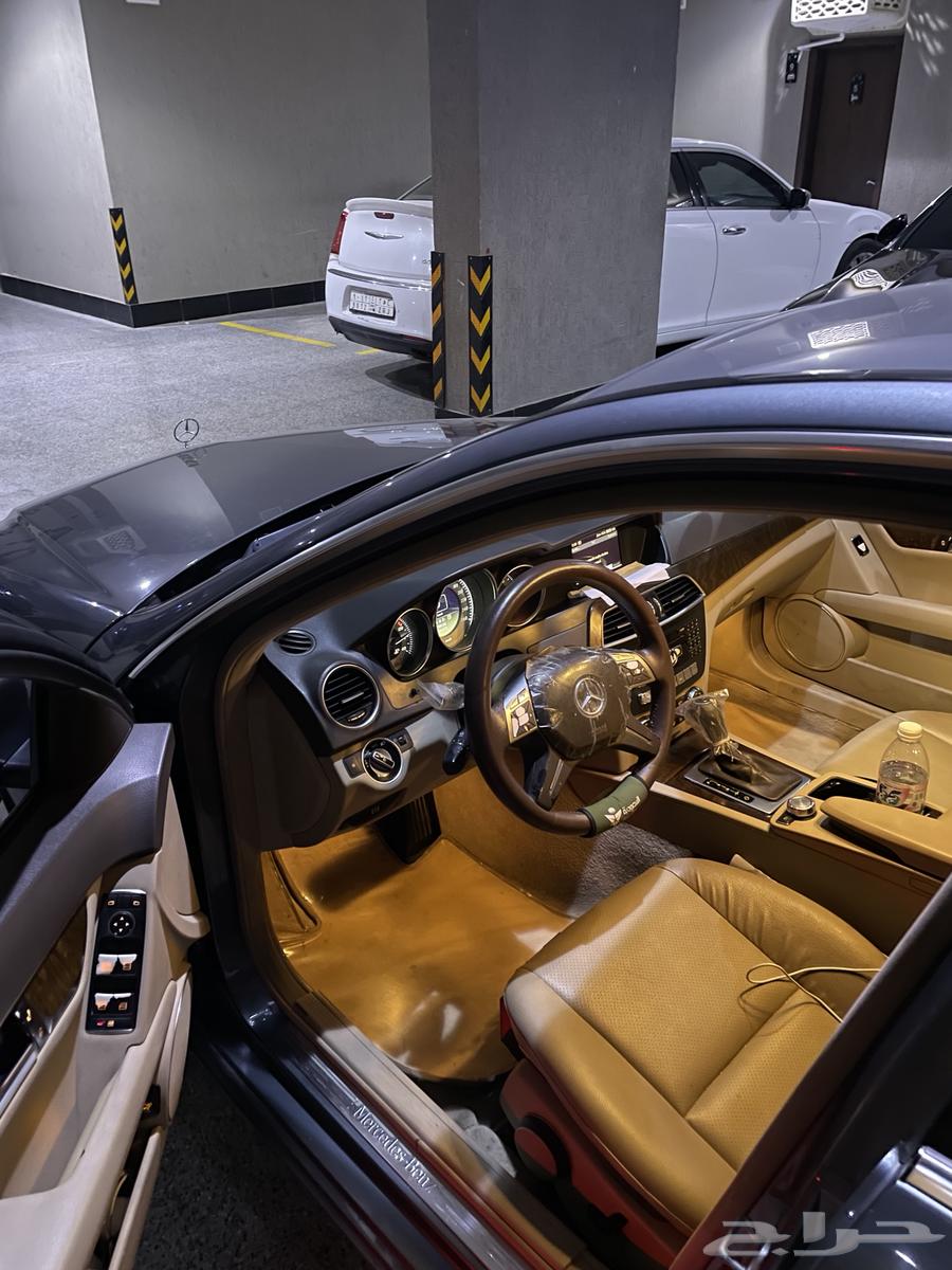 Mercedes 201264386543144065114