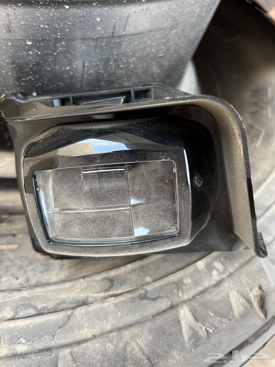 Left candle under the 24 Torus, clean agency right64386501240195110