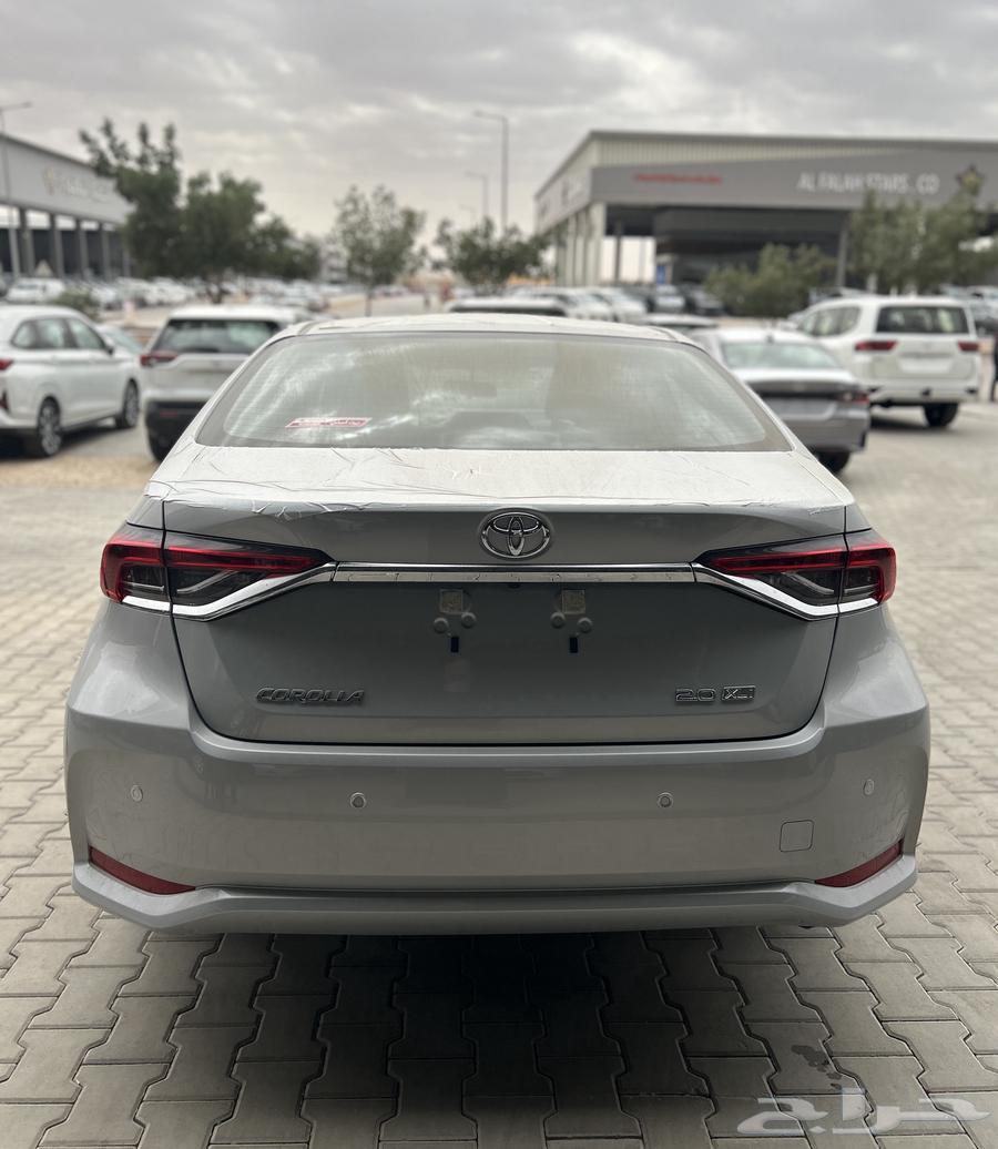 تويوتا   كورولا جنوط مطور 2.0 فضي 80500 شامل الضريبة63618057342595113