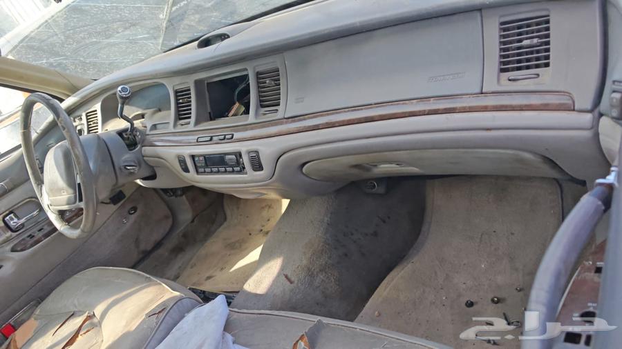 لينكولن تاون كار 1997 بيع قطع64387787739011112