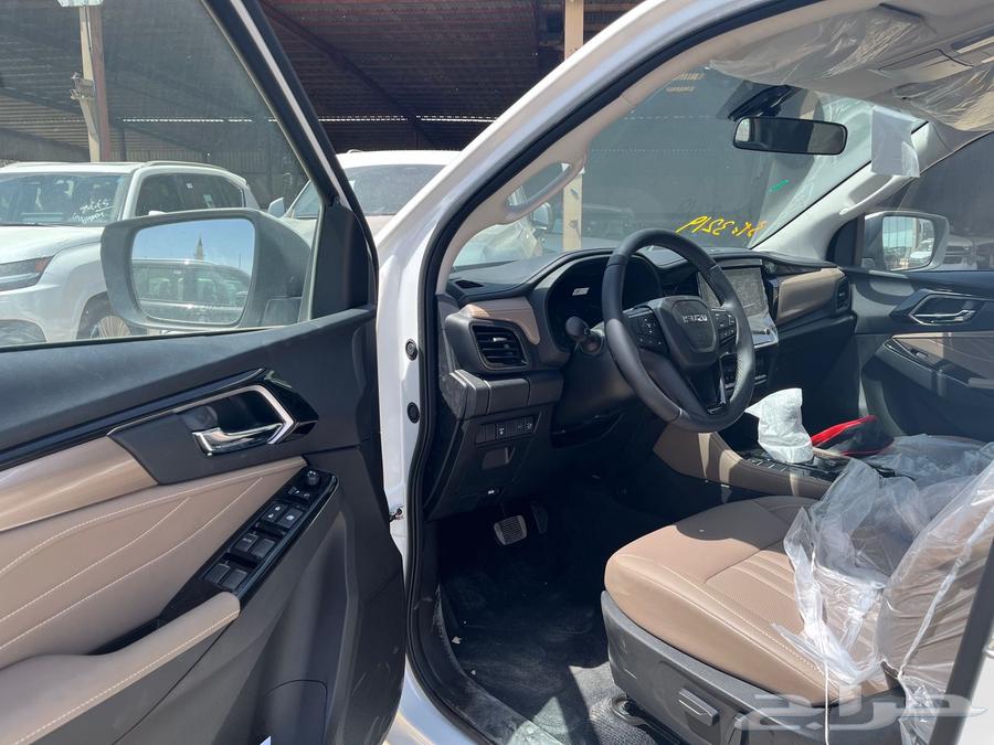 ايسوزو MUX فل كامل ديزل 2025 نقد وتقسيط64386947792771114