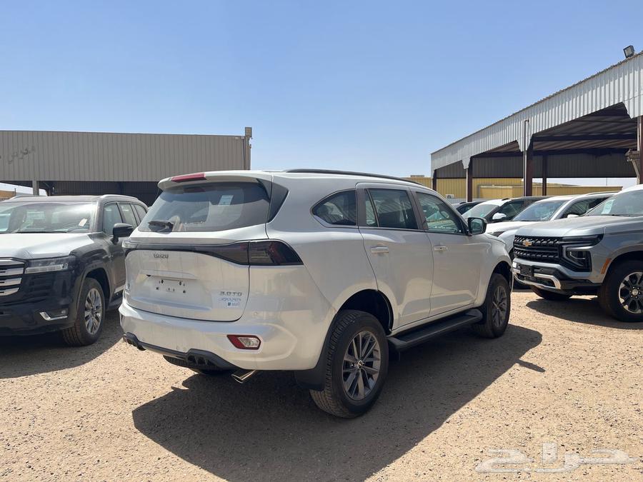 ايسوزو MUX فل كامل ديزل 2025 نقد وتقسيط64386947792771112