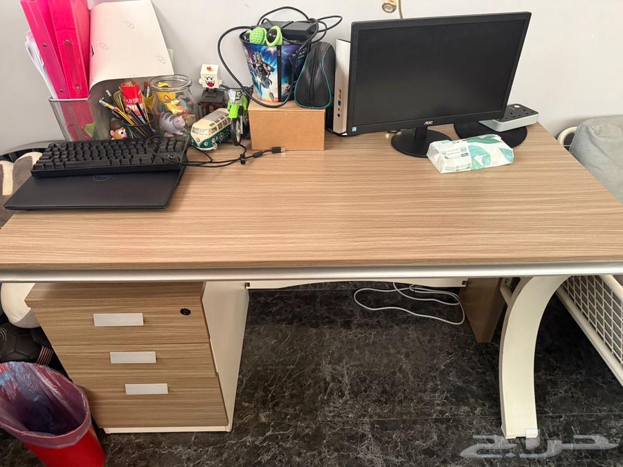 مكتب للبيع64194223516035112