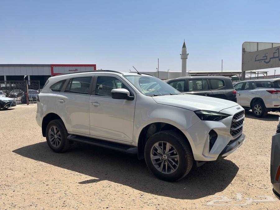 ايسوزو MUX فل كامل ديزل 2025 نقد وتقسيط64386947792771111