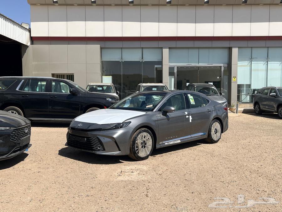 تويوتا كامري 2025 LE هايبرد64387438885251110