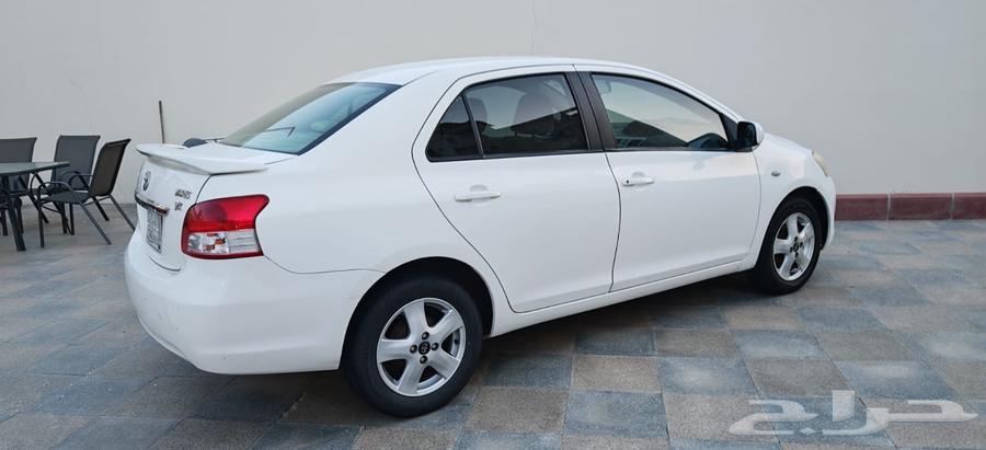 يارس 2010 فل كامل لؤلؤي نظيفه جدا64387354933378112