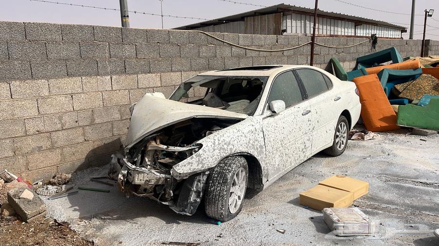 Lexus IS 300 scrap for sale in Howtat Sidir64387620462081112