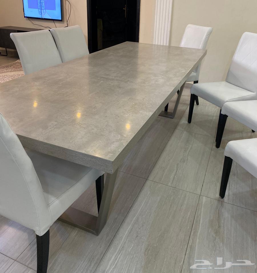 Dining table with 8 chairs64197067503875111