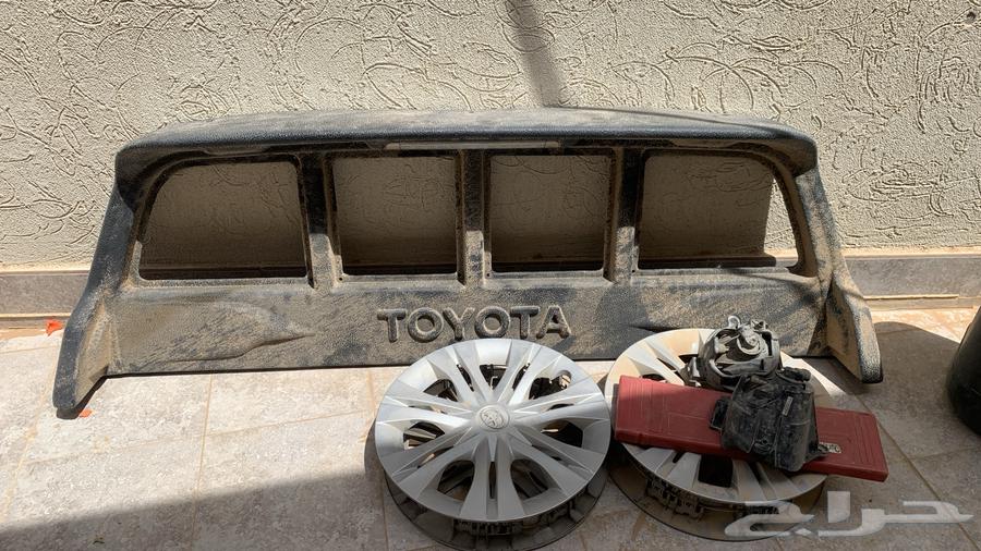 Highlux Full Option Accessories Including Tent and Trays64390263829250112