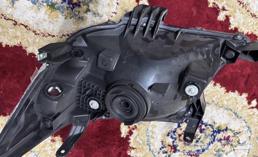 شمعة أمامي يمين تويوتا 201564385285876867114