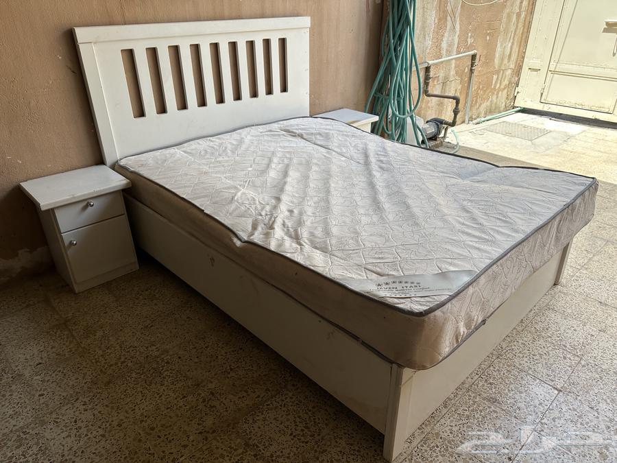 غرفة نوم مستعملة بدون دولاب64196030235138112