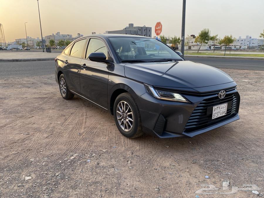 يارس 2023 للبيع تويوتا64385817392642111