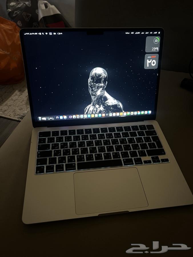 ماك بوك64177682789890110