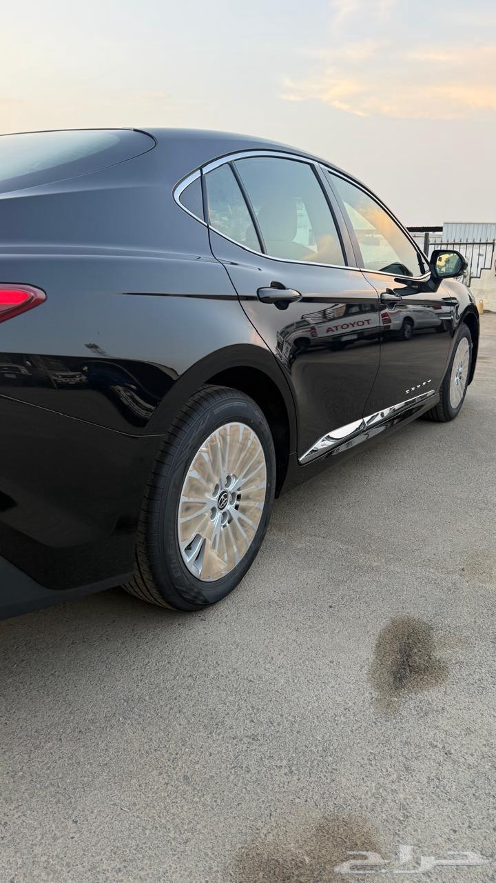 كامري 2025 ((LE))لون اسود64386835911170113