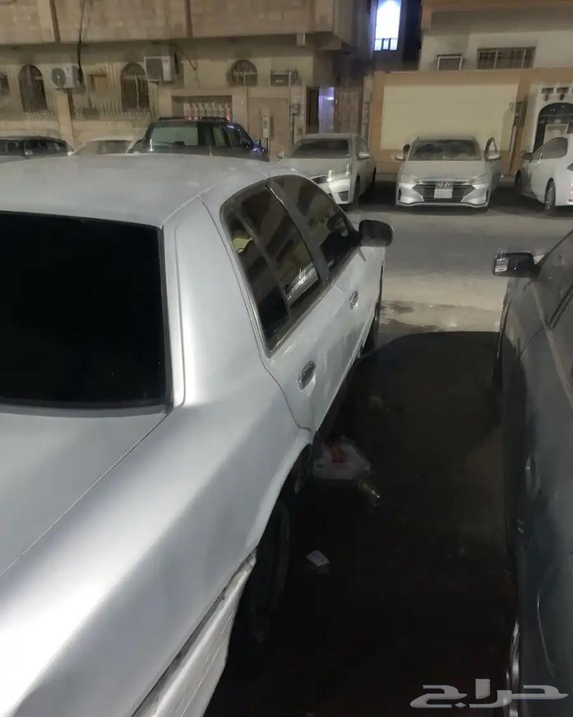 فورد فكتوريا 200164386641292417113