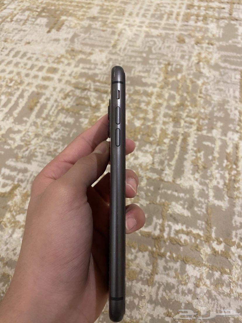 iPhone 11 with 94% battery, 128 GB, contact number 0564180610249089112