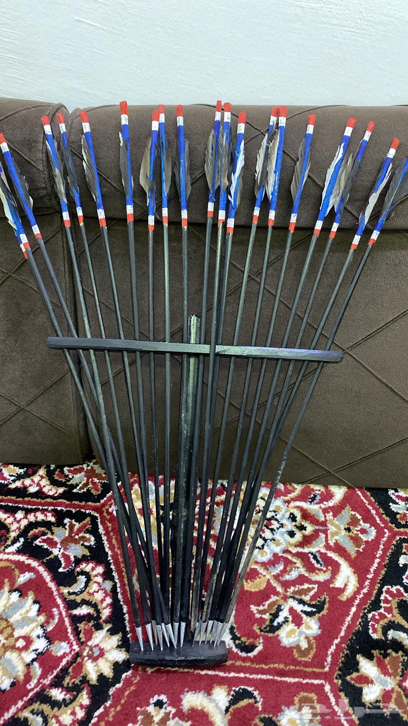Spear and arrows64196446173186110