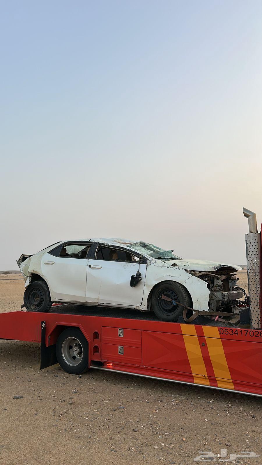 كورلا 2015 للبيع مقلوبه مطوفه 5سنين64385817423361110