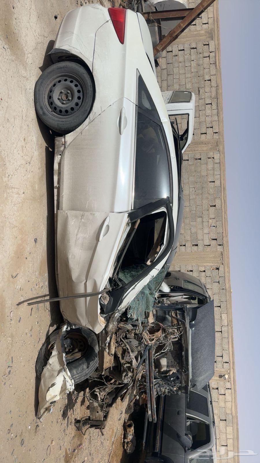 للبيع سوناتا تشليح - كامل المركبه64385845442945113