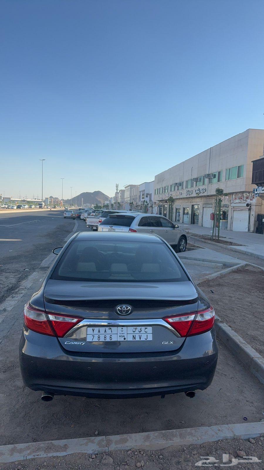 كامري 2017 فل كامل للبيع64387369009539113